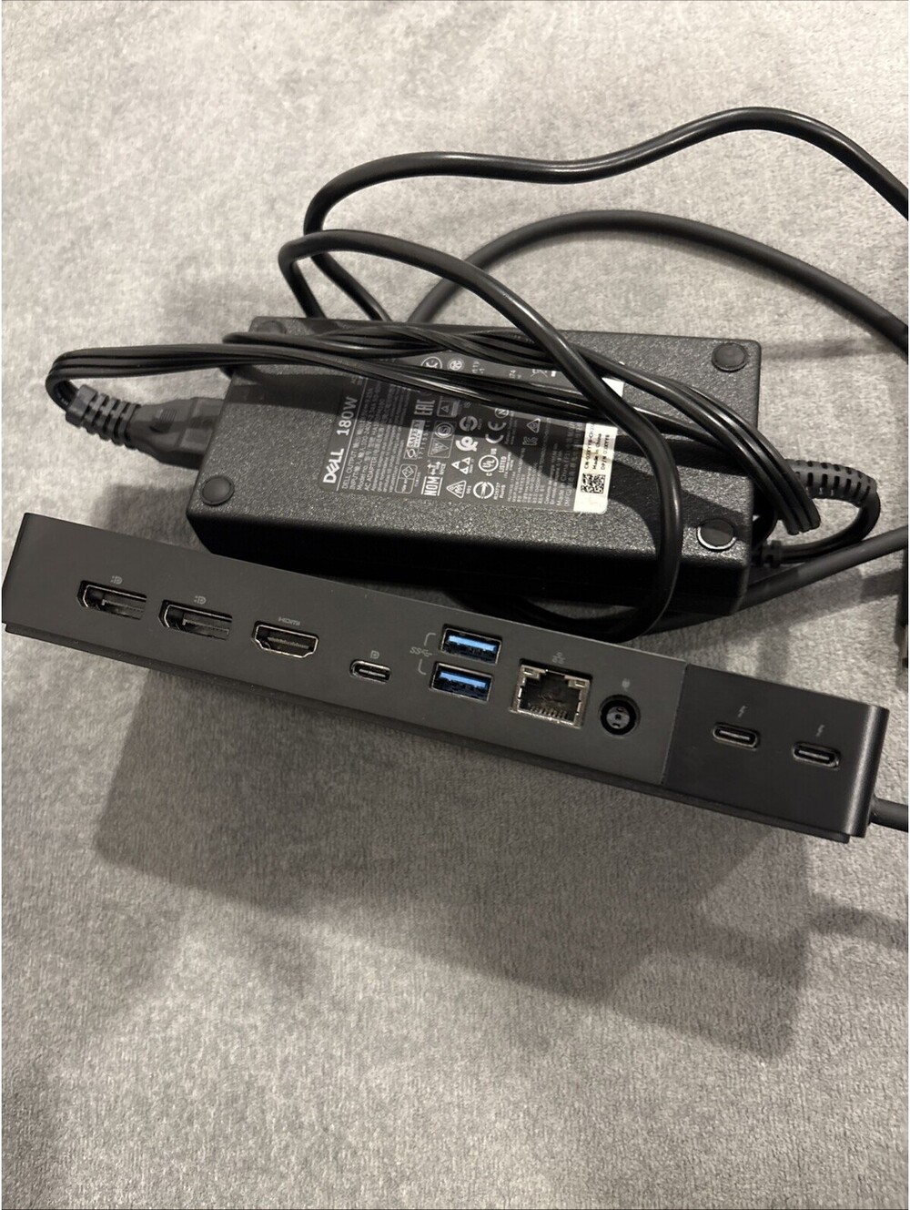 Dell WD22TB4 Thunderbolt 4 USB -C Docking Station K20A001 With 180W Adapter